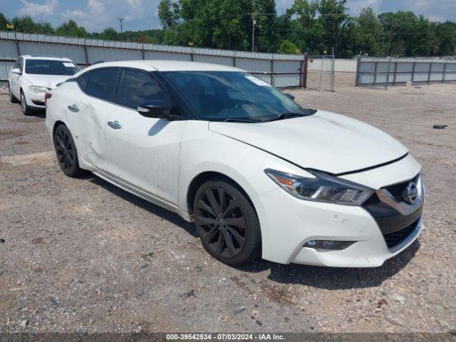  Salvage Nissan Maxima