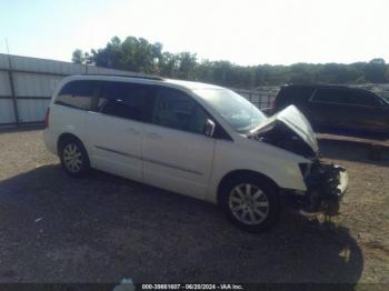  Salvage Chrysler Town & Country