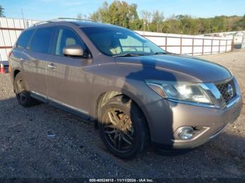  Salvage Nissan Pathfinder