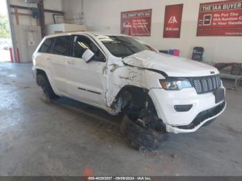  Salvage Jeep Grand Cherokee