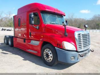  Salvage Freightliner Cascadia 125