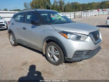  Salvage Nissan Kicks