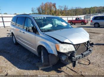  Salvage Chrysler Town & Country
