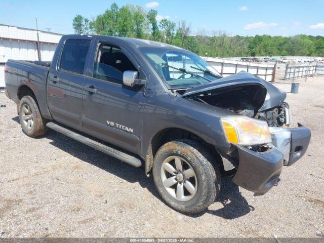  Salvage Nissan Titan