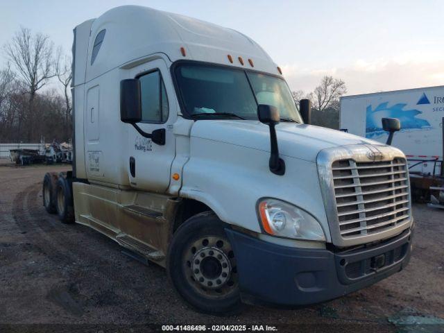  Salvage Freightliner Cascadia 125