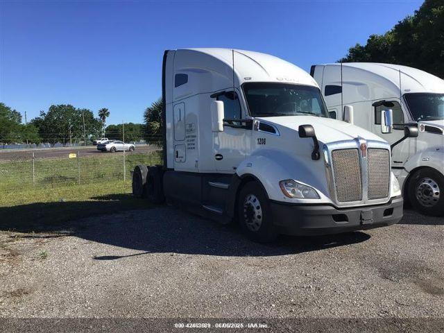  Salvage Kenworth T680