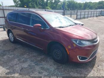  Salvage Chrysler Pacifica