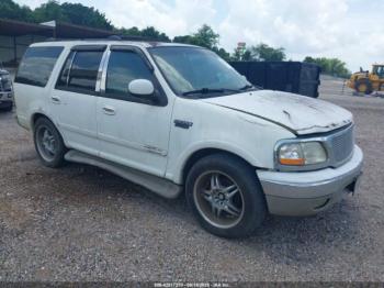  Salvage Ford Expedition