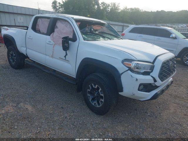  Salvage Toyota Tacoma