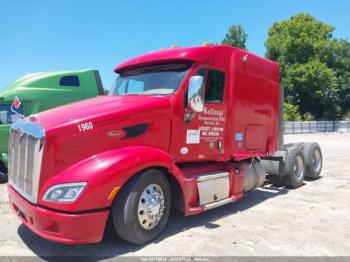  Salvage Peterbilt 587