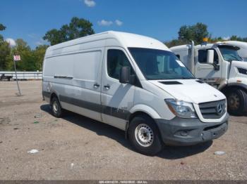 Salvage Mercedes-Benz Sprinter 2500