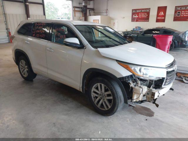 Salvage Toyota Highlander