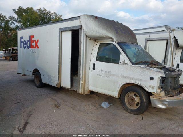  Salvage General Motors Savana Cutaway