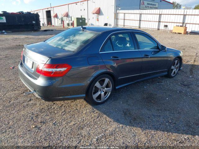 Mercedes-Benz E-Class 4matic Image 5