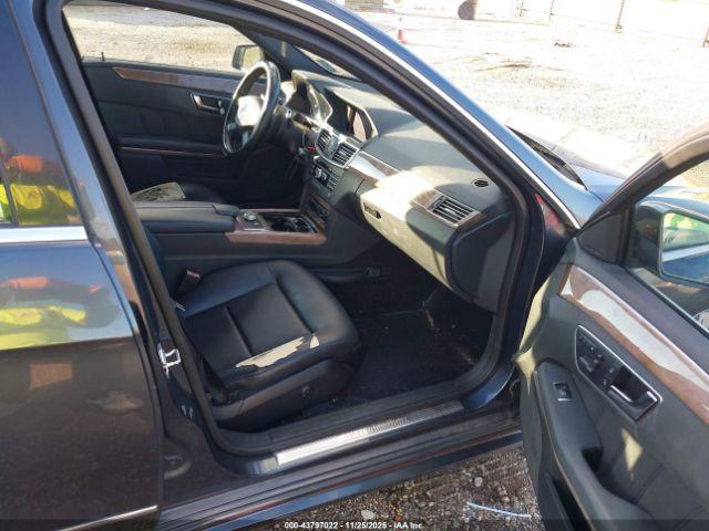 Mercedes-Benz E-Class 4matic Image 16