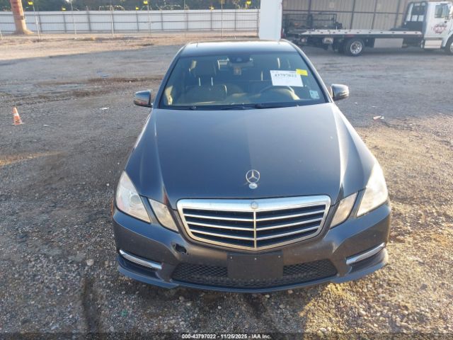 Mercedes-Benz E-Class 4matic Image 3