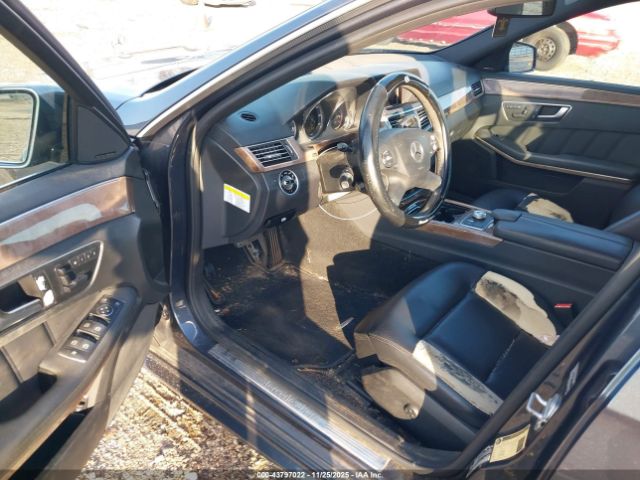 Mercedes-Benz E-Class 4matic Image 18