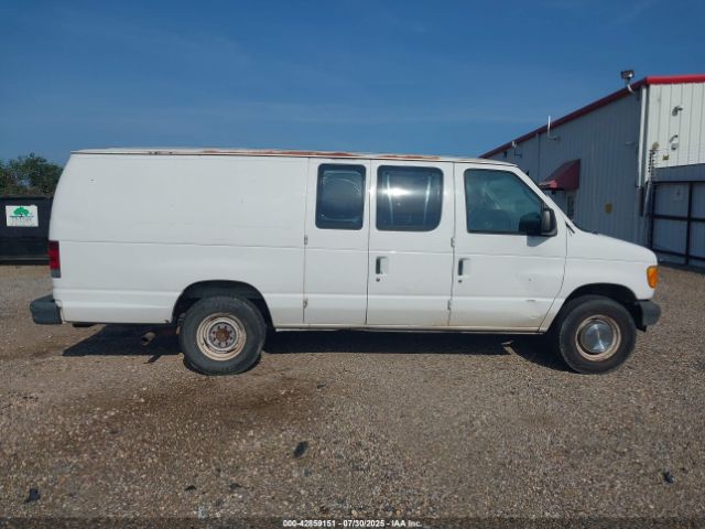 Ford E-250 Image 9