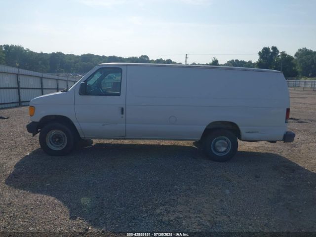 Ford E-250 Image 8