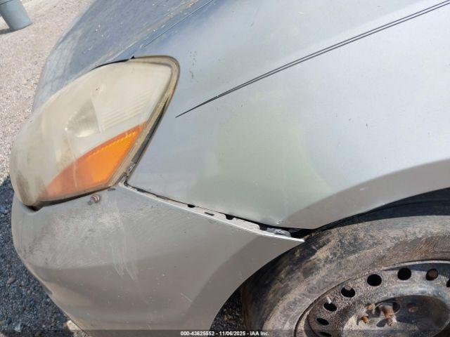 Toyota Sienna Le Image 12