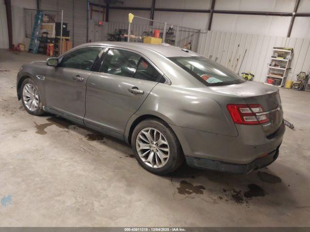 Ford Taurus Limited Image 6