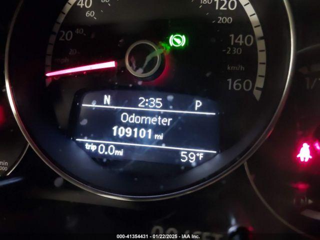 Volkswagen Beetle 1.8t Classic Image 17