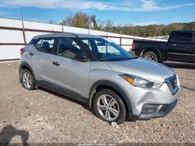  Salvage Nissan Kicks