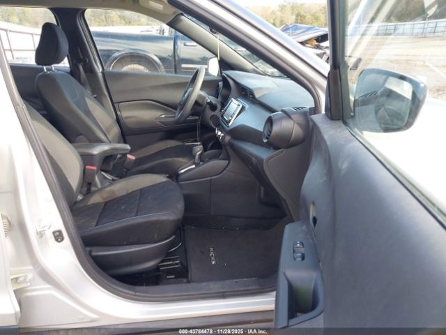 Nissan Kicks S Xtronic Cvt Image 15