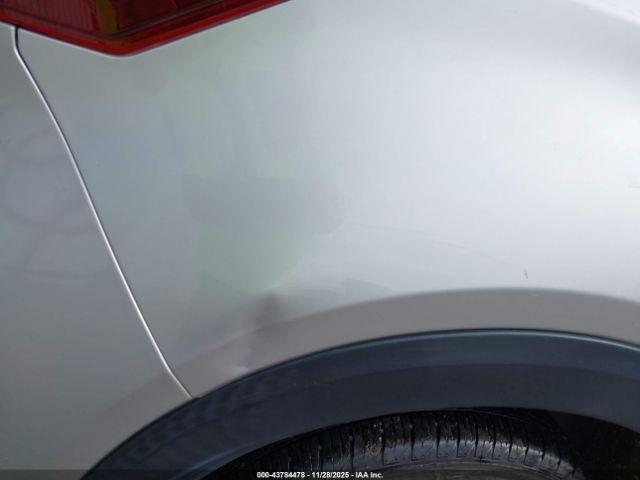 Nissan Kicks S Xtronic Cvt Image 14