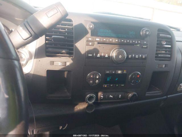 Chevrolet Silverado 1500 Lt Image 3