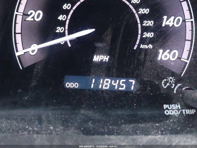 Toyota Avalon Image 16