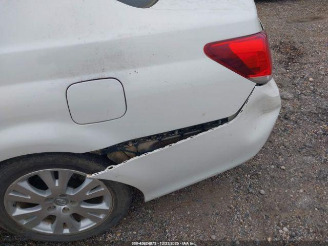 Toyota Avalon Image 19