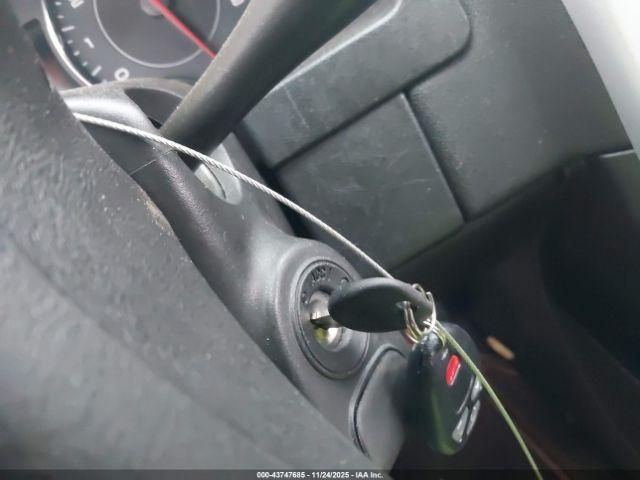 Pontiac Torrent Image 15