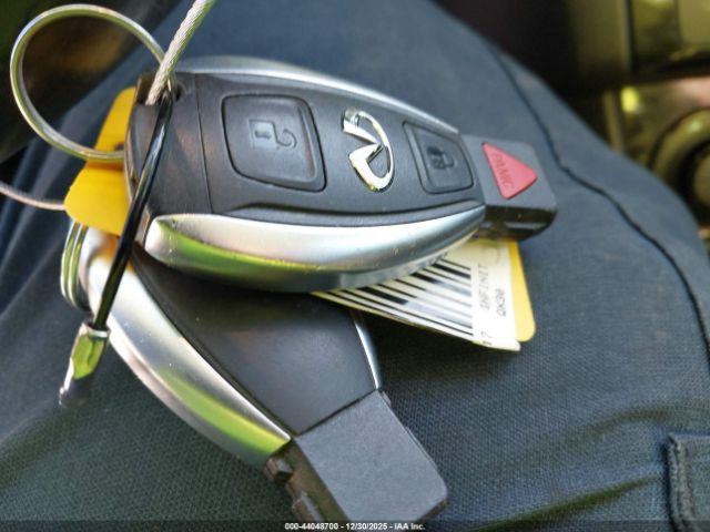 INFINITI Qx Premium Image 8