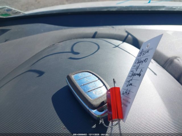 Hyundai Ioniq Blue Image 6