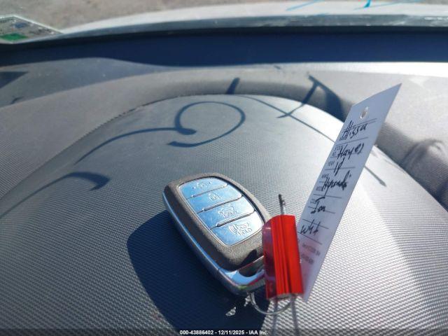 Hyundai Ioniq Blue Image 6