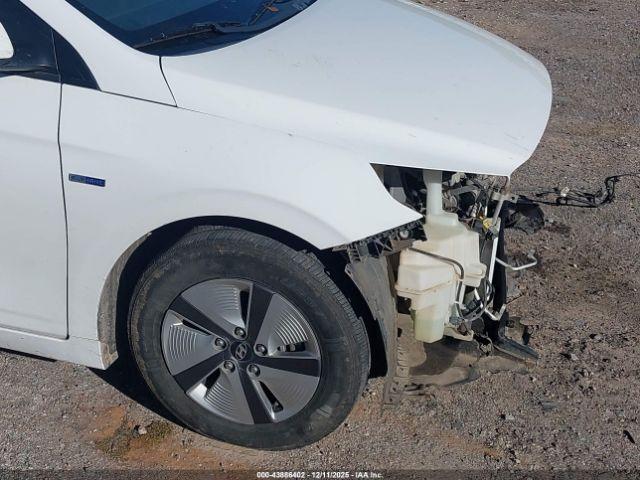 Hyundai Ioniq Blue Image 12