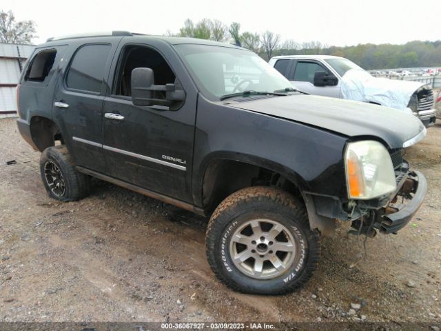 GMC Yukon Denali Image 1