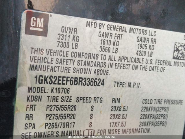 GMC Yukon Denali Image 11