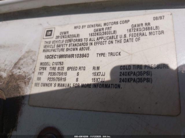 Chevrolet C1500 Fleetside Image 9